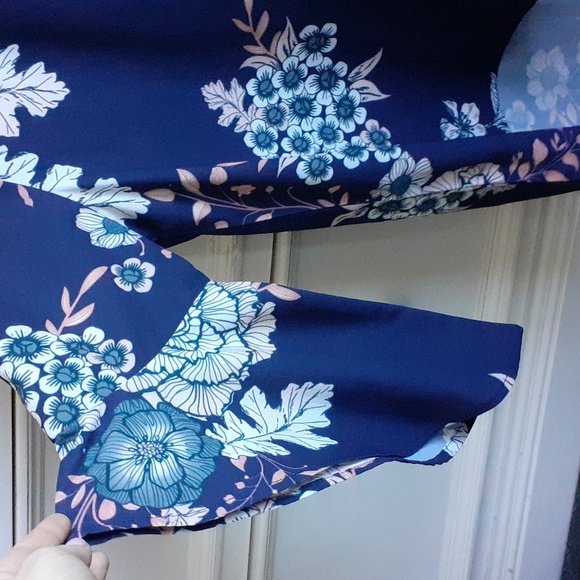 Caroline Morgan sz14 flowy blouse - Picture 2 of 6